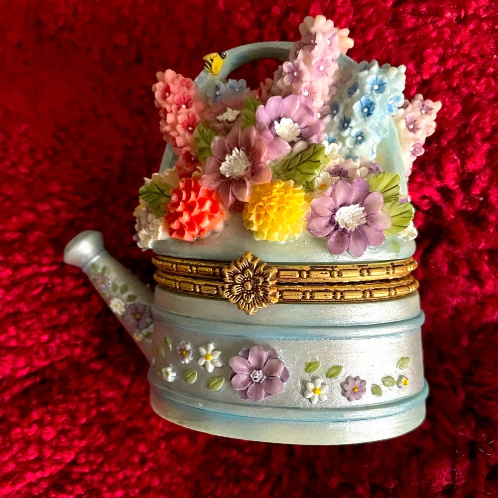 CAST ART INC. Vintage Porcelain Trinket Box Watering Can